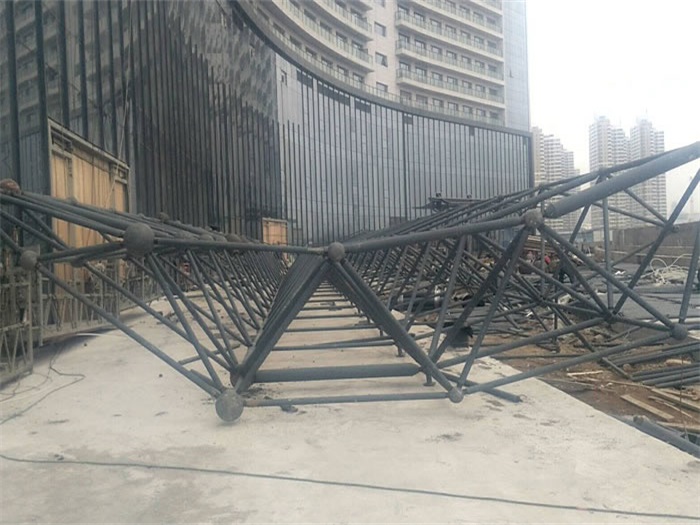 石首万豪酒店雨棚网架